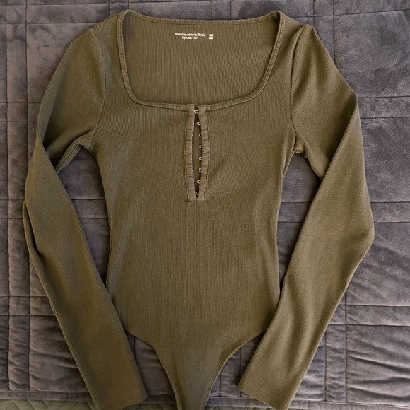NWOT Abercrombie & Fitch Long Sleeve Bodysuit - Picture 1 of 1